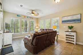 Wooded Lake Retreat 3 Bedroom Home