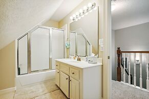 Wooded Lake Retreat 3 Bedroom Home