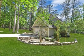 Wooded Lake Retreat 3 Bedroom Home