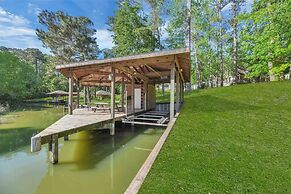 Wooded Lake Retreat 3 Bedroom Home