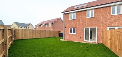 Cotswold Green - Sleeps 5 - Free EV Charge