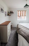 Cotswold Green - Sleeps 5 - Free EV Charge