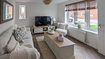 Cotswold Green - Sleeps 5 - Free EV Charge