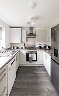 Cotswold Green - Sleeps 5 - Free EV Charge