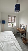 Cotswold Green - Sleeps 5 - Free EV Charge