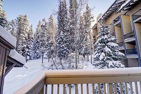 Ten Mile Haus C-9 2 Bedroom Condo