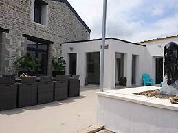 Magnificent Villa in Nuaille-d'aunis With Wellness
