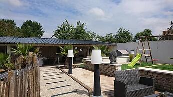 Magnificent Villa in Nuaille-d'aunis With Wellness