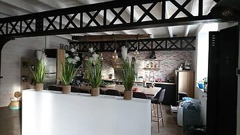 Magnificent Villa in Nuaille-d'aunis With Wellness