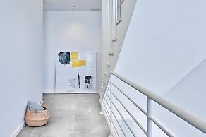 Modern Villa With Private Pool and Terrace