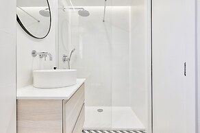 Modern Villa With Private Pool and Terrace