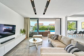 Modern Villa With Private Pool and Terrace