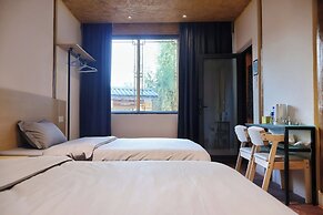 Jukeju Orange Guest House