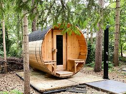 Lush Holiday Home in Rheezerveen With Wellness