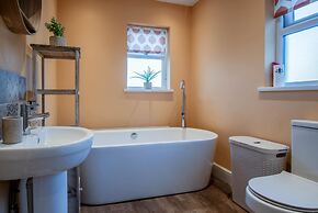 Ty George - 3 Bedroom Cottage - Tenby