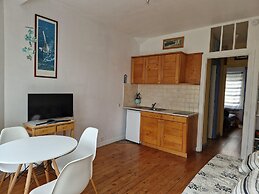 Holiday Flat With sea and Garden View, Just 400m From the Beach in Por