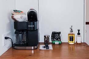 Secluded Oceanfront Apartment