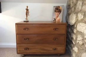 Harbourside Apartment With Seaviews and Parking