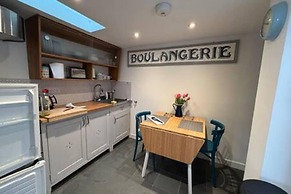 Whirlygig Cottage Near to Penzance Harbour