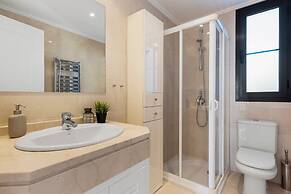 Los Arqueros Sunny Balcony With Pool - Ref M52