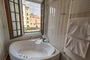 Tolentini Terrace by Wonderful Italy