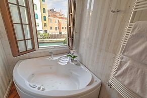 Tolentini Terrace by Wonderful Italy