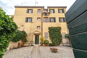 Tolentini Terrace by Wonderful Italy