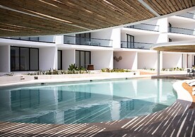 SIELA Beachfront Apartment-Ground Floor