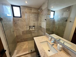 SIELA Beachfront Apartment-Ground Floor