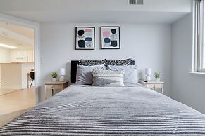 Fascinating Apt in Ballston With Gym