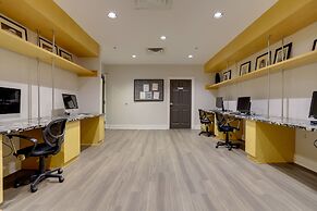 Fascinating Apt in Ballston With Gym