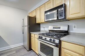 Fascinating Apt in Ballston With Gym