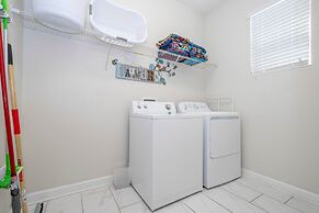 Home 6bed Themed Rooms Game Room Storey Lake