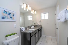 Home 6bed Themed Rooms Game Room Storey Lake