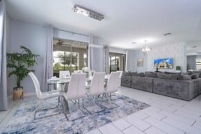 Home 6bed Themed Rooms Game Room Storey Lake