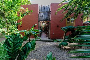 LAS DUNAS BEACH HOUSE