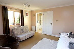 Picturesque Family Hideaway Chipping Ongar Essex