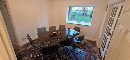 Picturesque Family Hideaway Chipping Ongar Essex