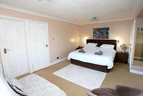 Picturesque Family Hideaway Chipping Ongar Essex