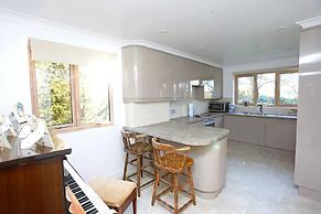 Picturesque Family Hideaway Chipping Ongar Essex