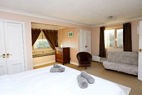 Picturesque Family Hideaway Chipping Ongar Essex