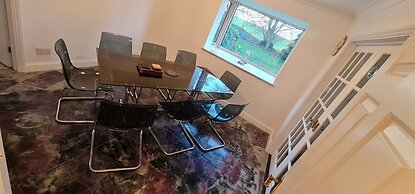 Picturesque Family Hideaway Chipping Ongar Essex
