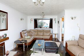 Picturesque Family Hideaway Chipping Ongar Essex
