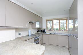 Picturesque Family Hideaway Chipping Ongar Essex