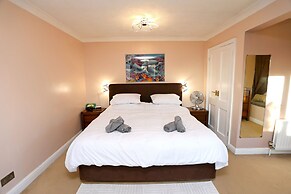 Picturesque Family Hideaway Chipping Ongar Essex