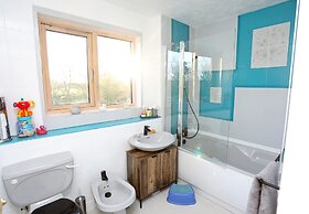Picturesque Family Hideaway Chipping Ongar Essex