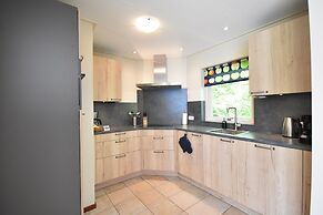 Cozy Holiday Home With Lots of Privacy