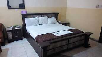 Vichi Gates Suites