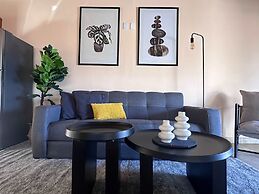 Studio With Salt Water Pool