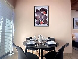 Cozy Studio Refreshing Pool